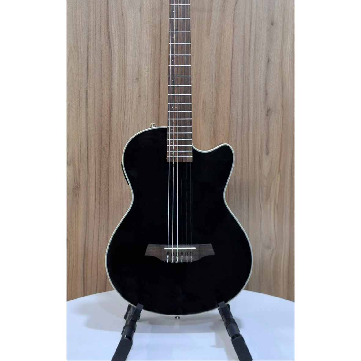 گیتار الکترو کلاسیک Angel Lopez EC3000C BK – صدای شفاف و طراحی حرفه‌ای