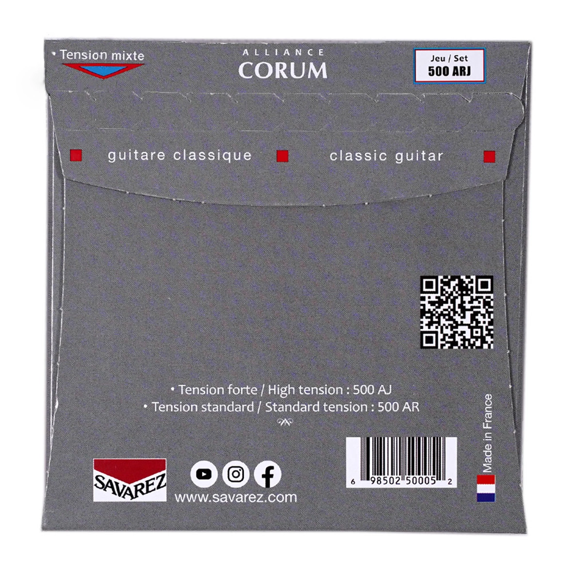 نمای بسته سیم گیتار کلاسیک Savarez 500ARJ با طراحی قرمز و نقره‌ای