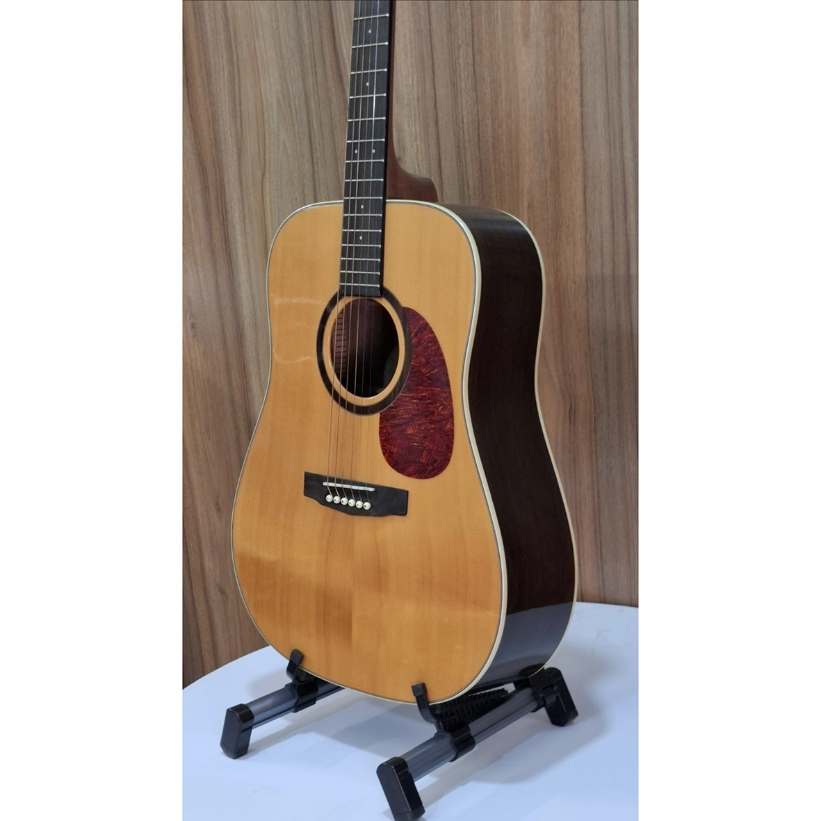 صفحه رویی و کناره‌های گیتار Cort Earth 100 R NAT با چوب Rosewood