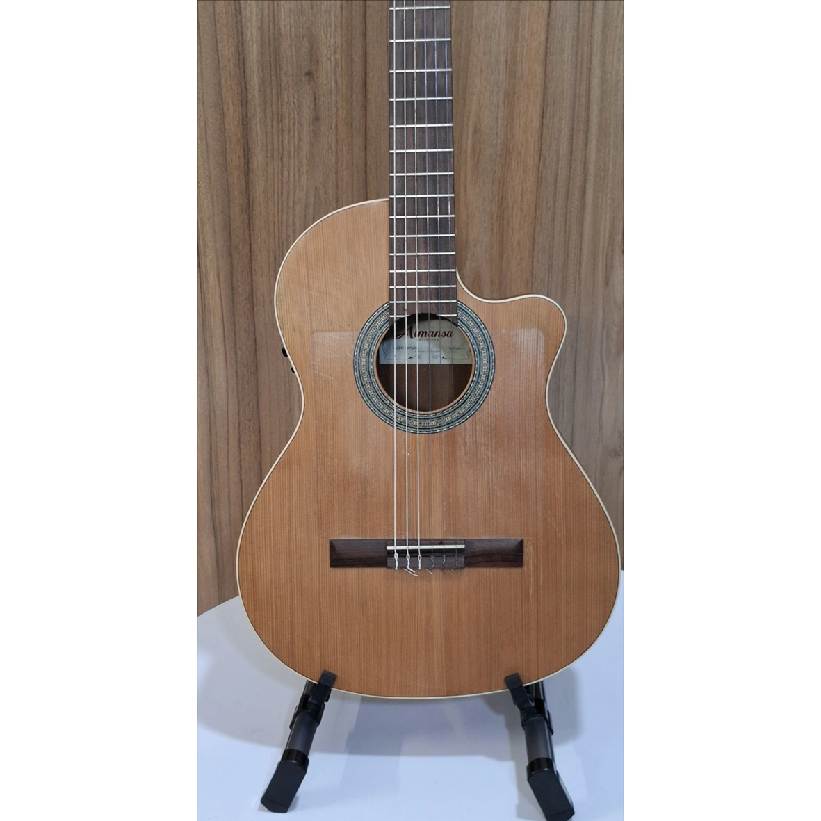 گیتار کلاسیک Almansa 400 Nature – صفحه Solid Cedar و بدنه Mahogany ساخت اسپانیا | صدای گرم و طبیعی