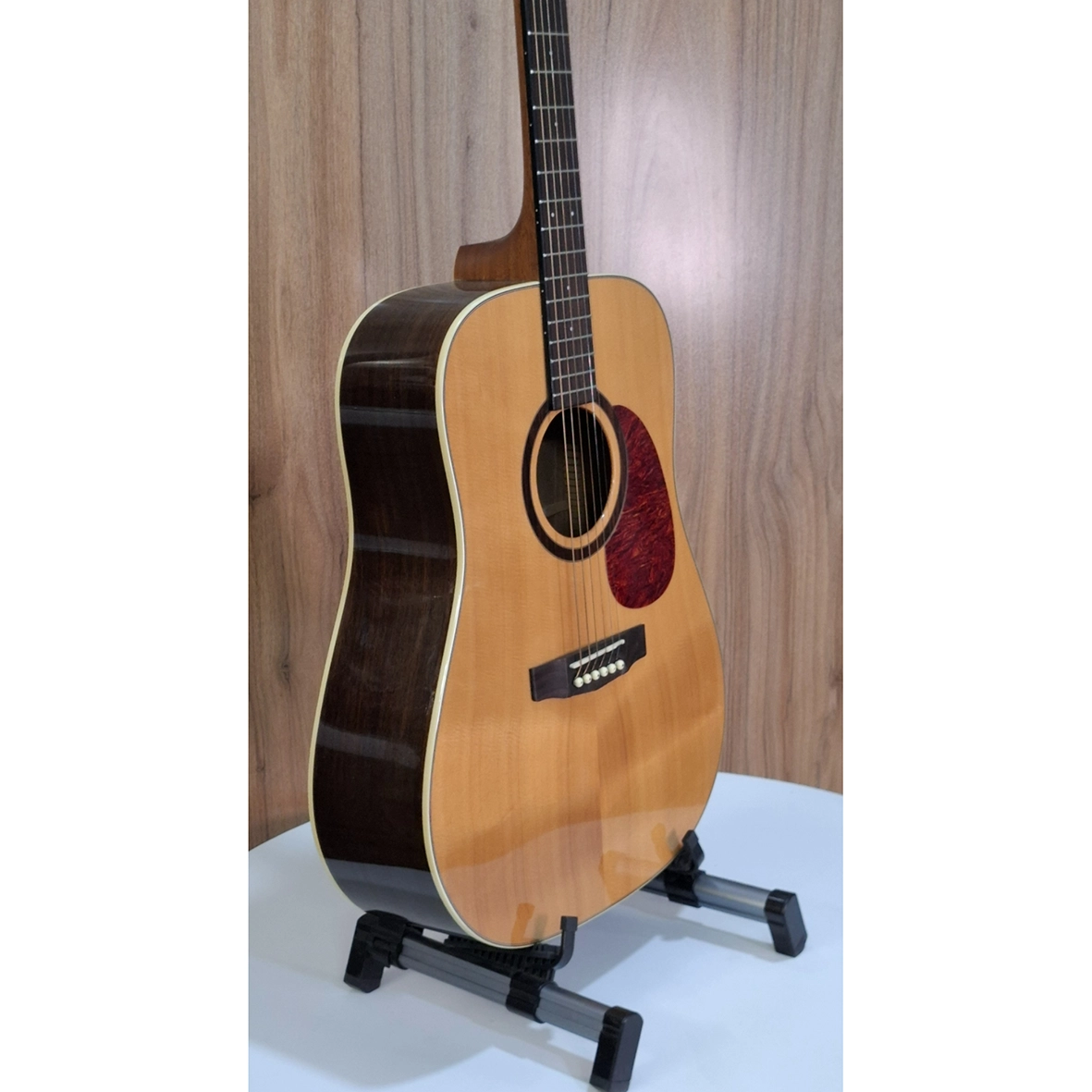 صفحه رویی و کناره‌های گیتار Cort Earth 100 R NAT با چوب Rosewood