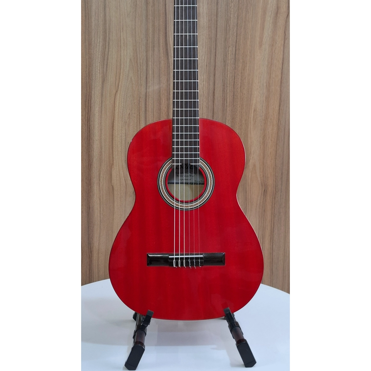 گیتار کلاسیک دست‌ساز سولا | صفحه الپی، بک‌وساید بلک‌لیمبا، فینگر برد و بریج ونگه – رنگ قرمز