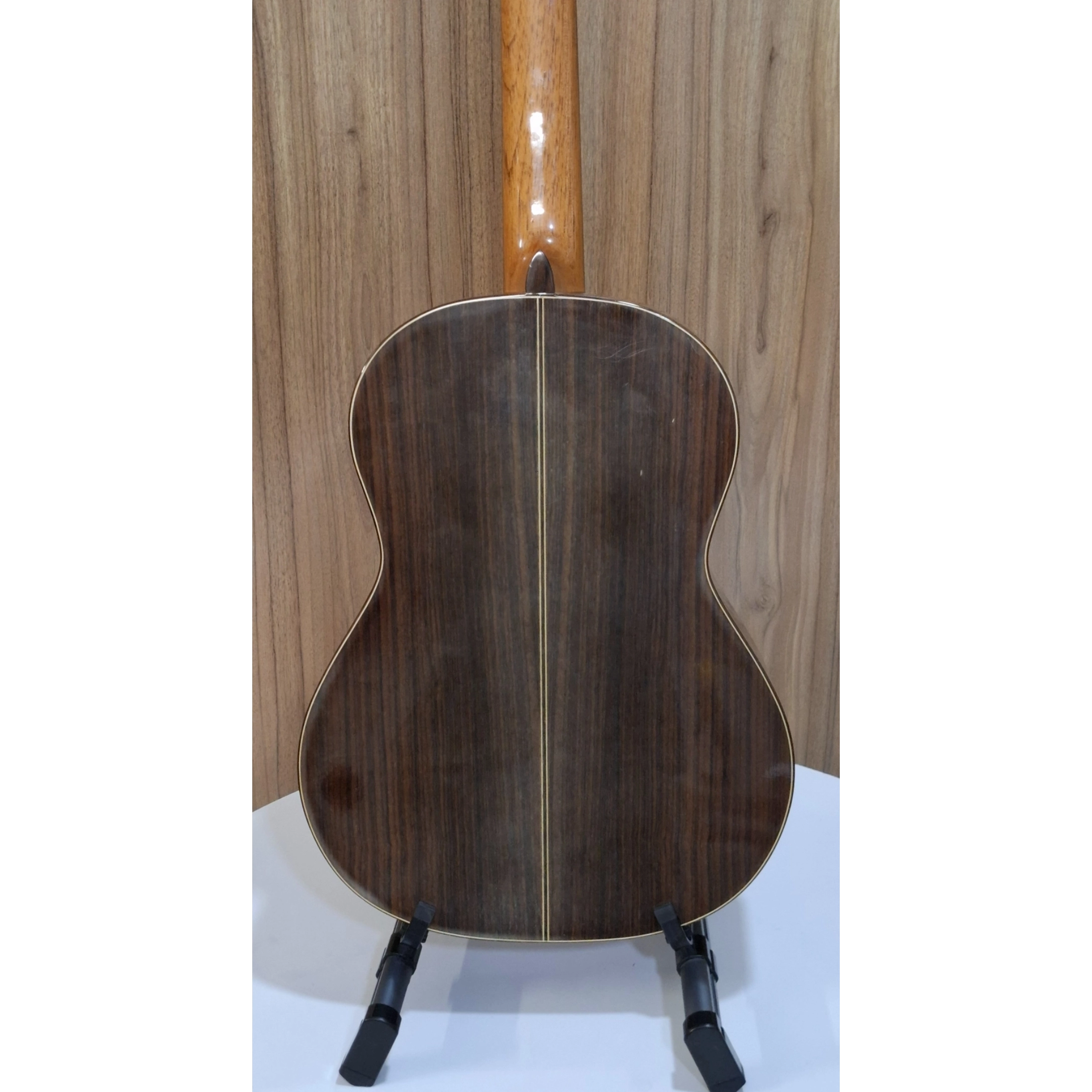 پشت بدنه گیتار کلاسیک Antonio Aparicio AA50 از چوب رز وود هندی
