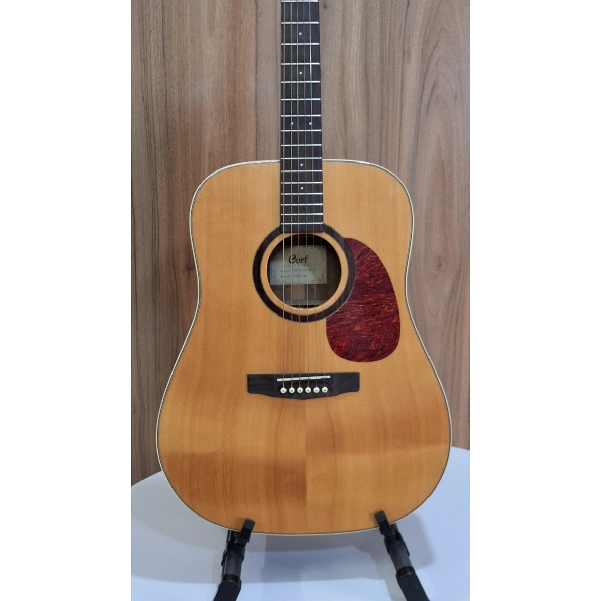 گیتار آکوستیک Cort Earth 100 R NAT – بدنه Dreadnought با صفحه سیتکا اسپروس و رز‌وود