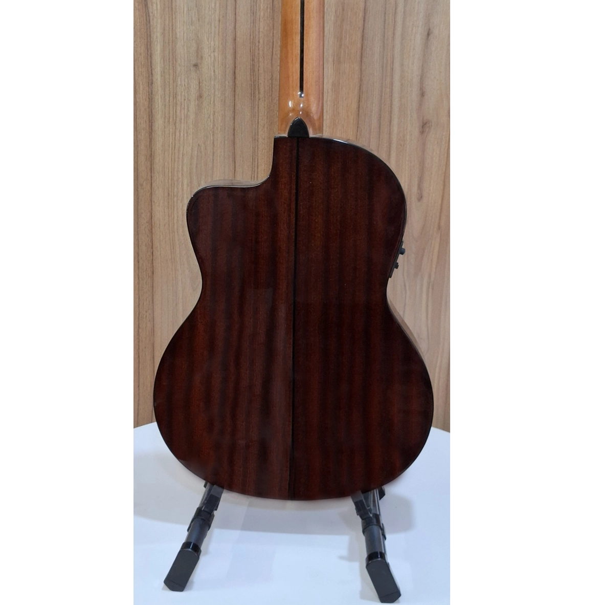 گیتار ادموندو CL600 تین بادی نمای پشت رنگ نچرال