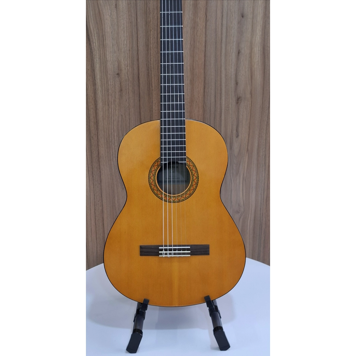 گیتار کلاسیک یاماها Yamaha C40 | کیفیت عالی، صدای گرم و مناسب هنرجویان کد1